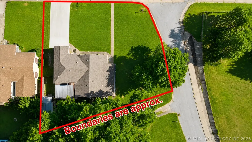 512 E 16th Street Okmulgee, OK 74447