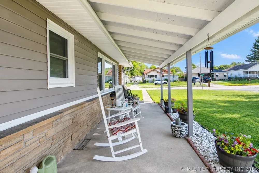 512 E 16th Street Okmulgee, OK 74447