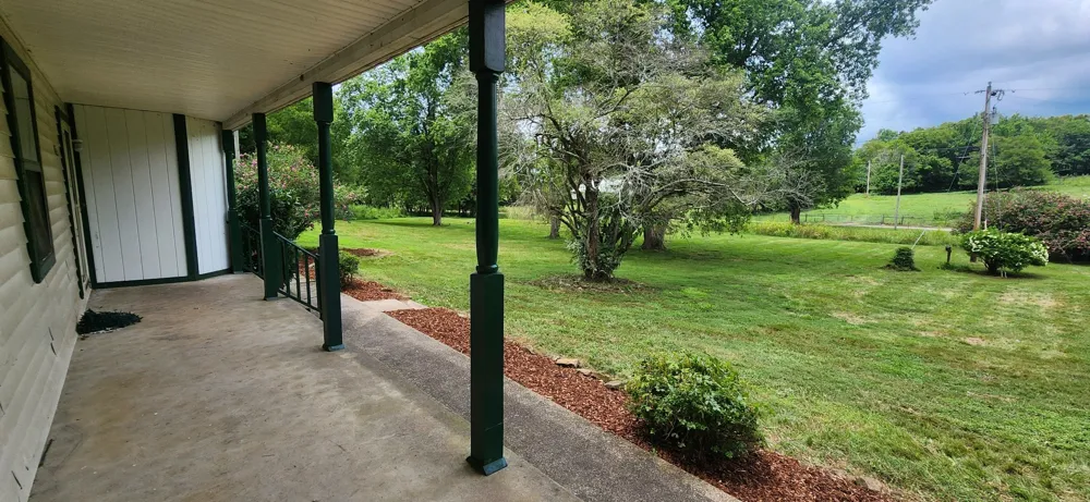 2877 Bryant Rd Culleoka, TN 38451