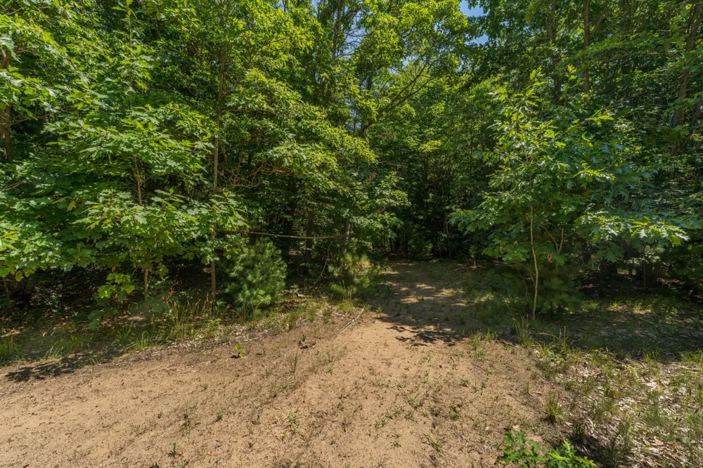 87 67th Street Casco Township, MI 49090