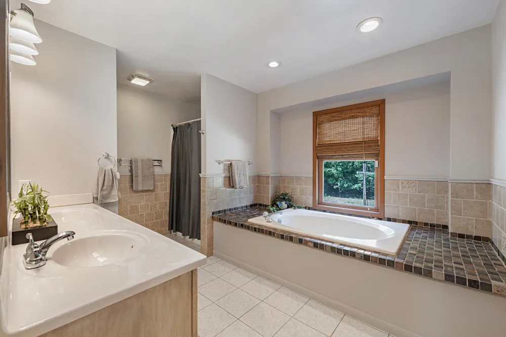 87 67th Street Casco Township, MI 49090