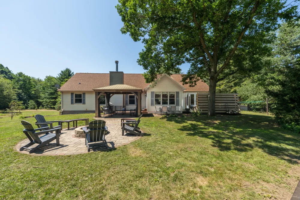87 67th Street Casco Township, MI 49090