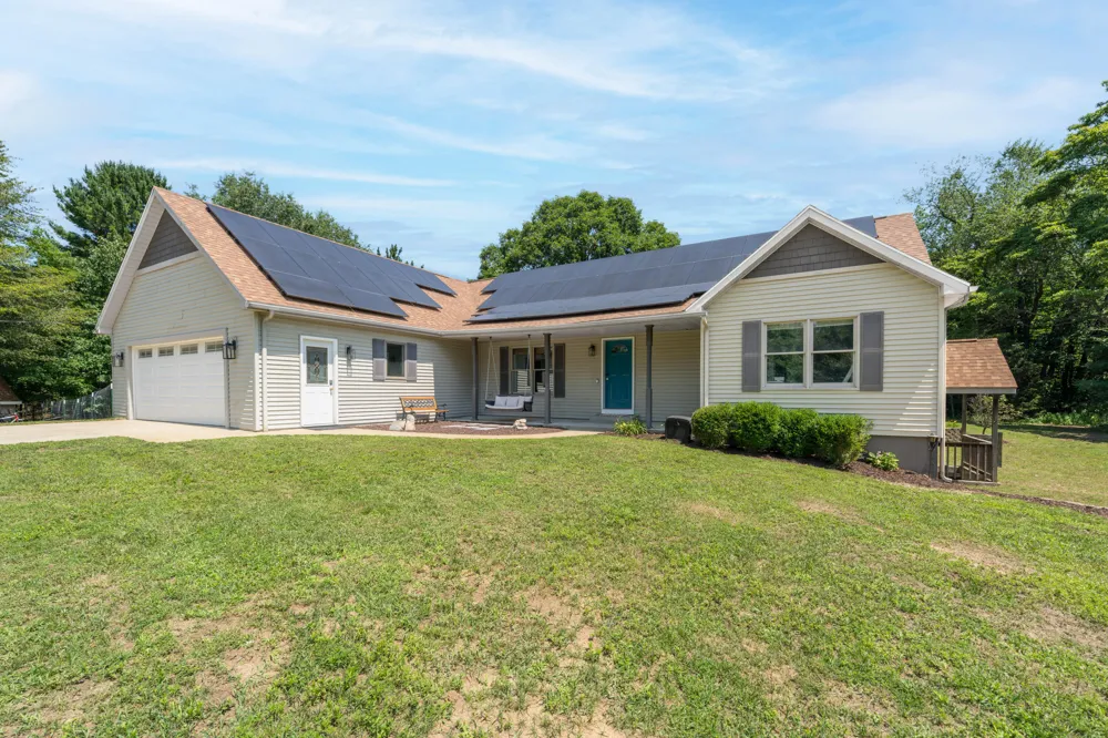 87 67th Street Casco Township, MI 49090