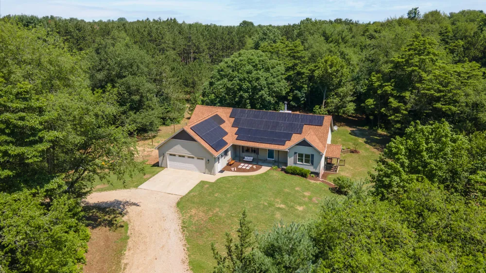 87 67th Street Casco Township, MI 49090