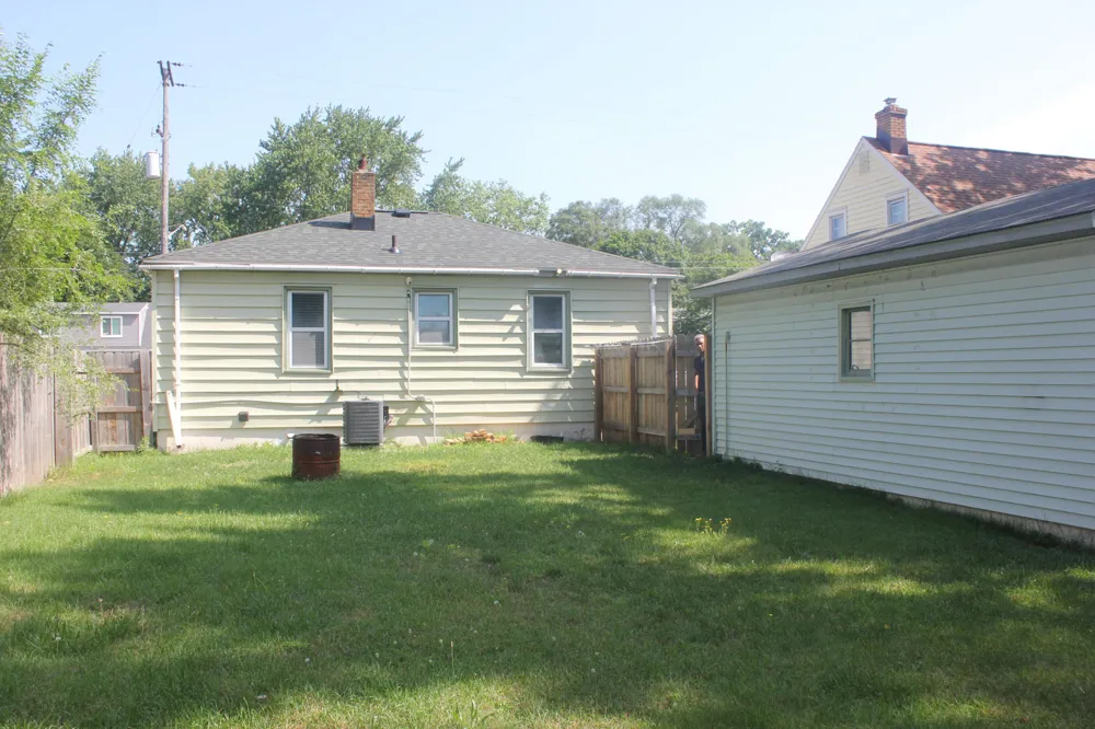 246 Maplelawn Street SW Wyoming City, MI 49548