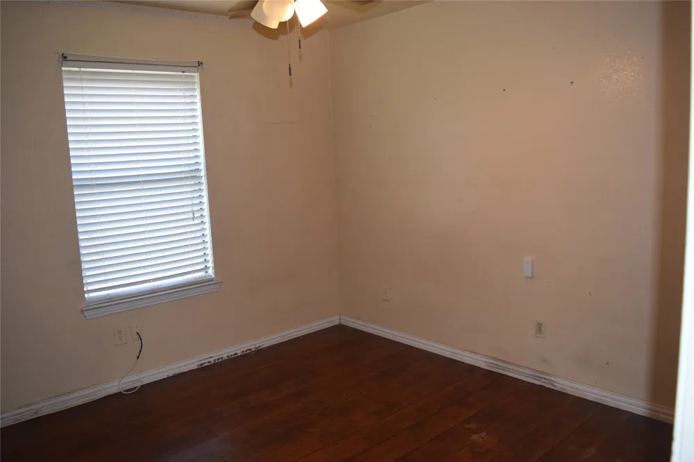 1806 Family Circle Grand Prairie, TX 75051
