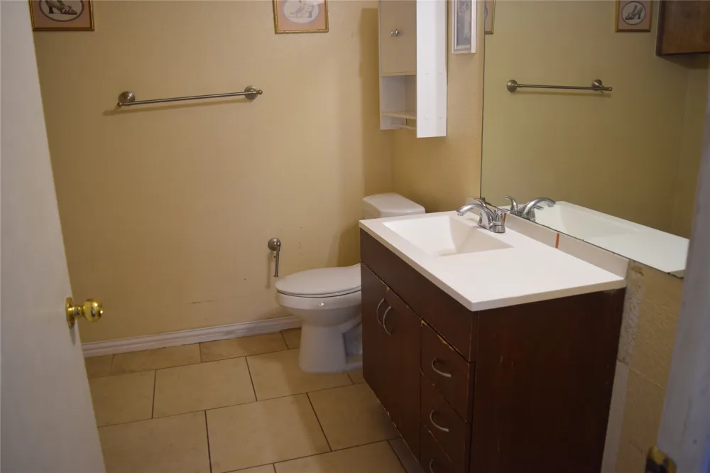 1806 Family Circle Grand Prairie, TX 75051