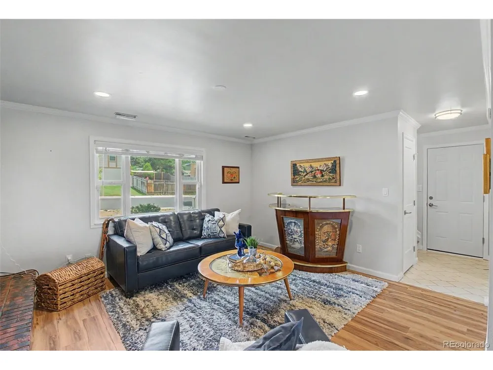 6030 Snowbird Drive Colorado Springs, CO 80918