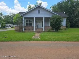 825 Church Street