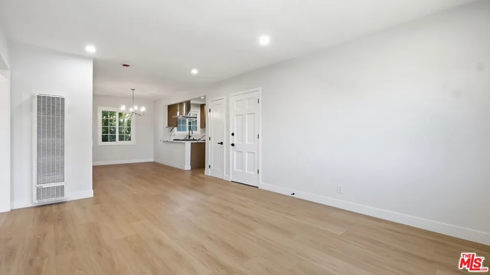 4030 Abourne Road #C Los Angeles, CA 90008
