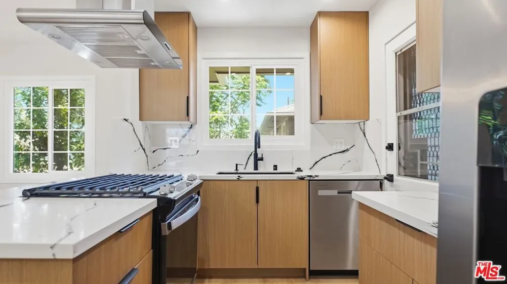 4030 Abourne Road #C Los Angeles, CA 90008