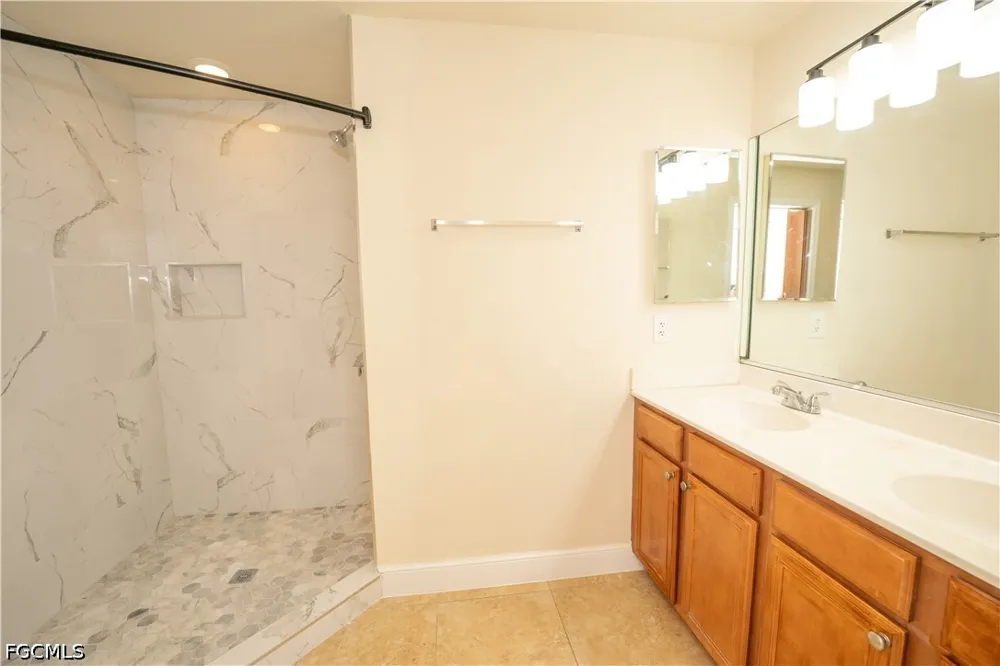 SE 23rd Avenue Cape Coral, FL 33990