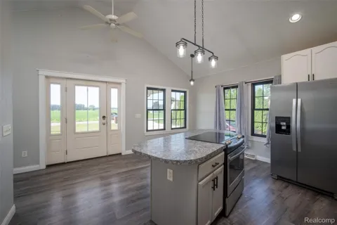 354 W Erie Road