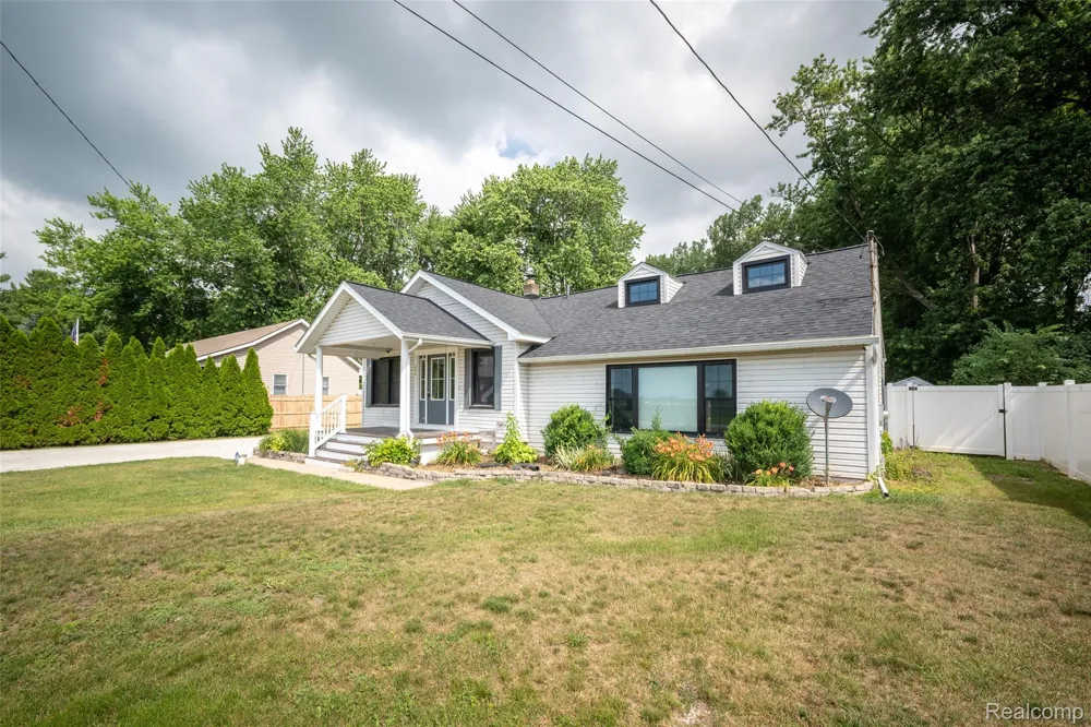 354 W Erie Road Bedford Township, MI 48182