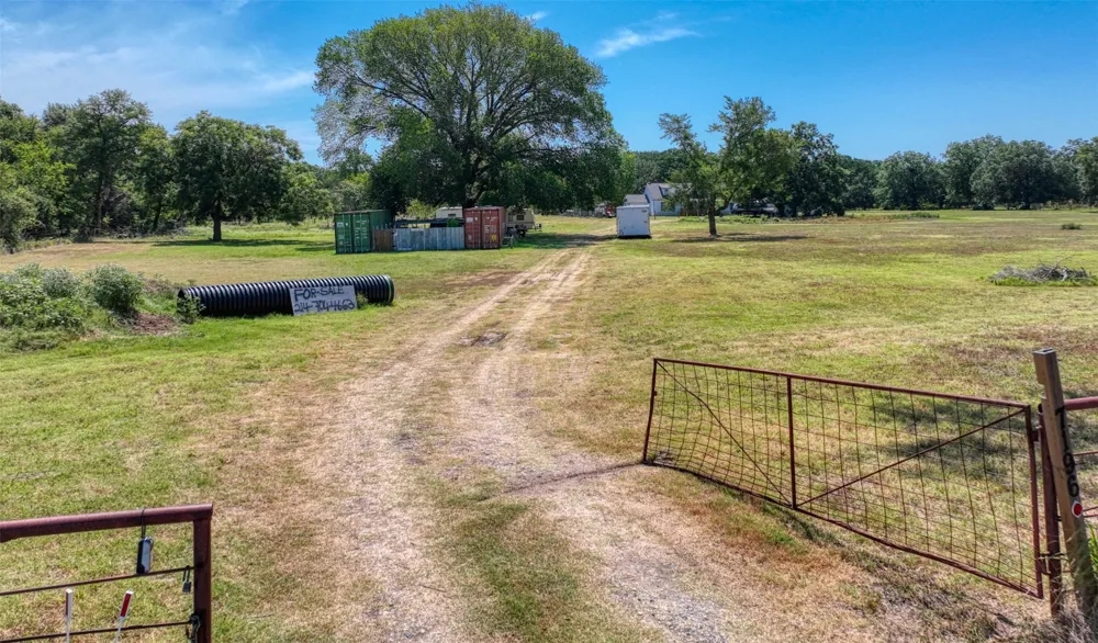 7196 Fm 1129 Chatfield, TX 75105