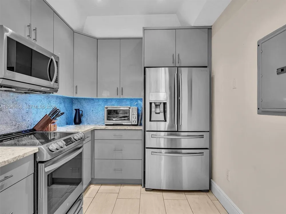 2901 S Bayshore Dr #1G Miami, FL 33133