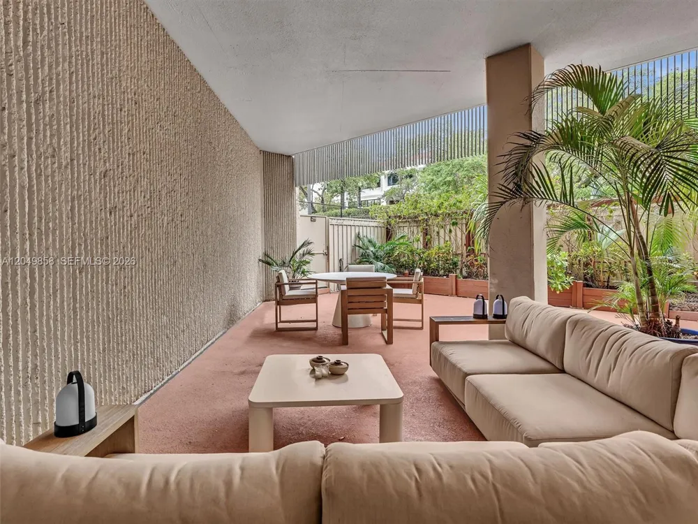 2901 S Bayshore Dr #1G Miami, FL 33133