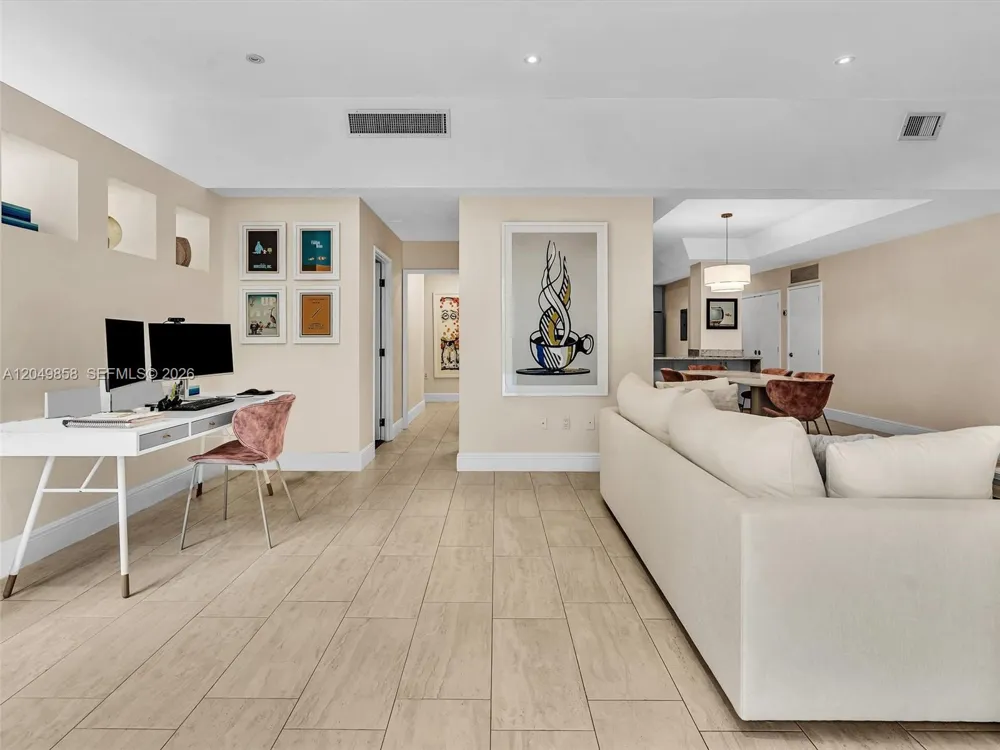 2901 S Bayshore Dr #1G Miami, FL 33133