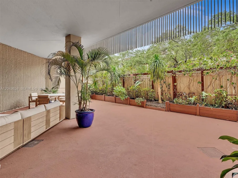 2901 S Bayshore Dr #1G Miami, FL 33133