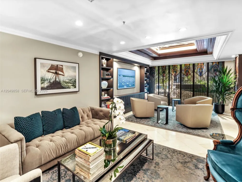2901 S Bayshore Dr #1G Miami, FL 33133