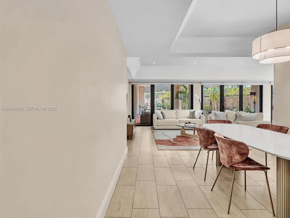 2901 S Bayshore Dr #1G Miami, FL 33133