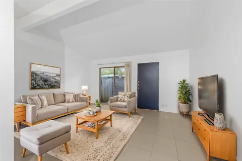 1905 Fairlawn Ln Lane #3