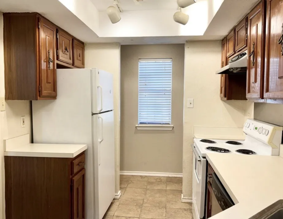 3635 Garden Brook Farmers Branch, TX 75234