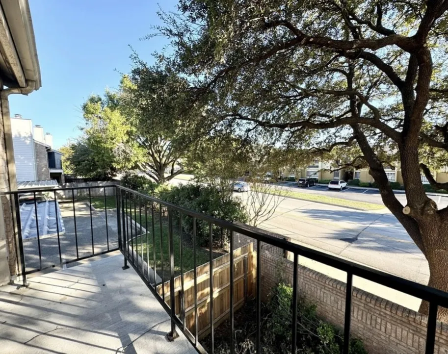 3635 Garden Brook Farmers Branch, TX 75234