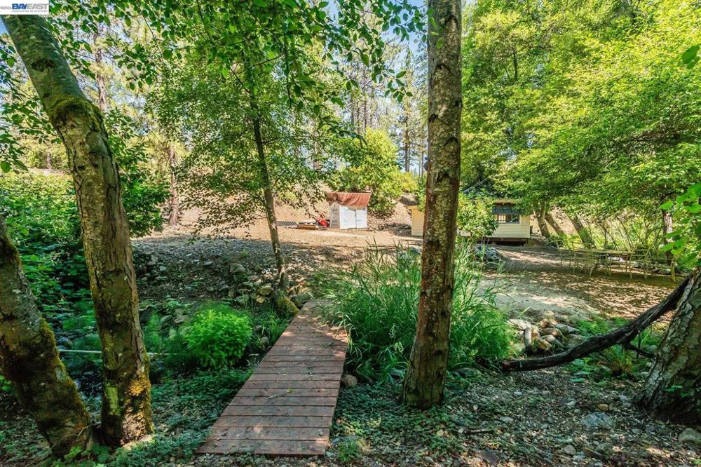 901 Dutch Creek Road Junction City, CA 96048