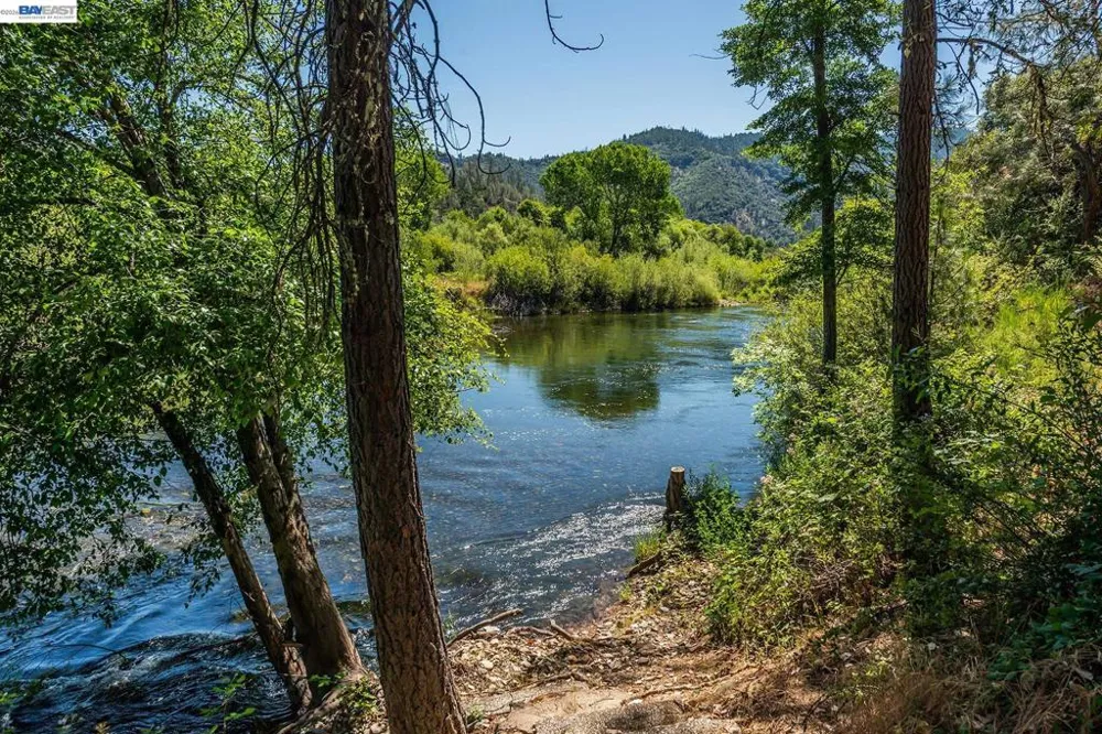 901 Dutch Creek Road Junction City, CA 96048