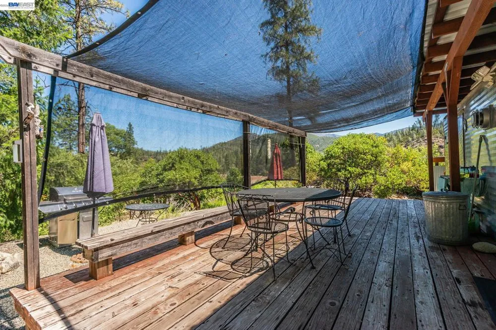 901 Dutch Creek Road Junction City, CA 96048