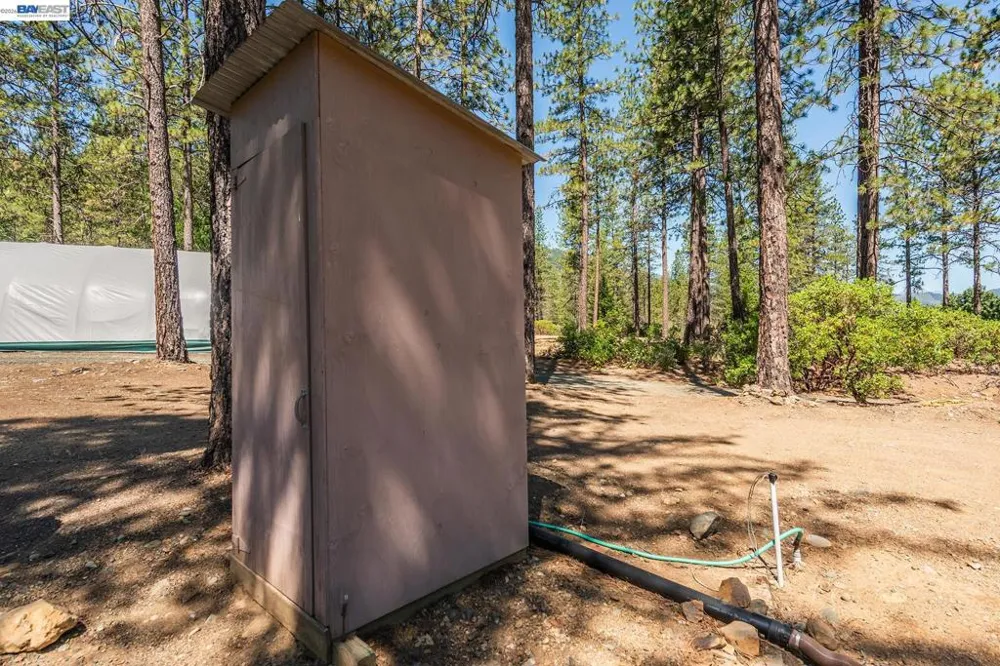 901 Dutch Creek Road Junction City, CA 96048