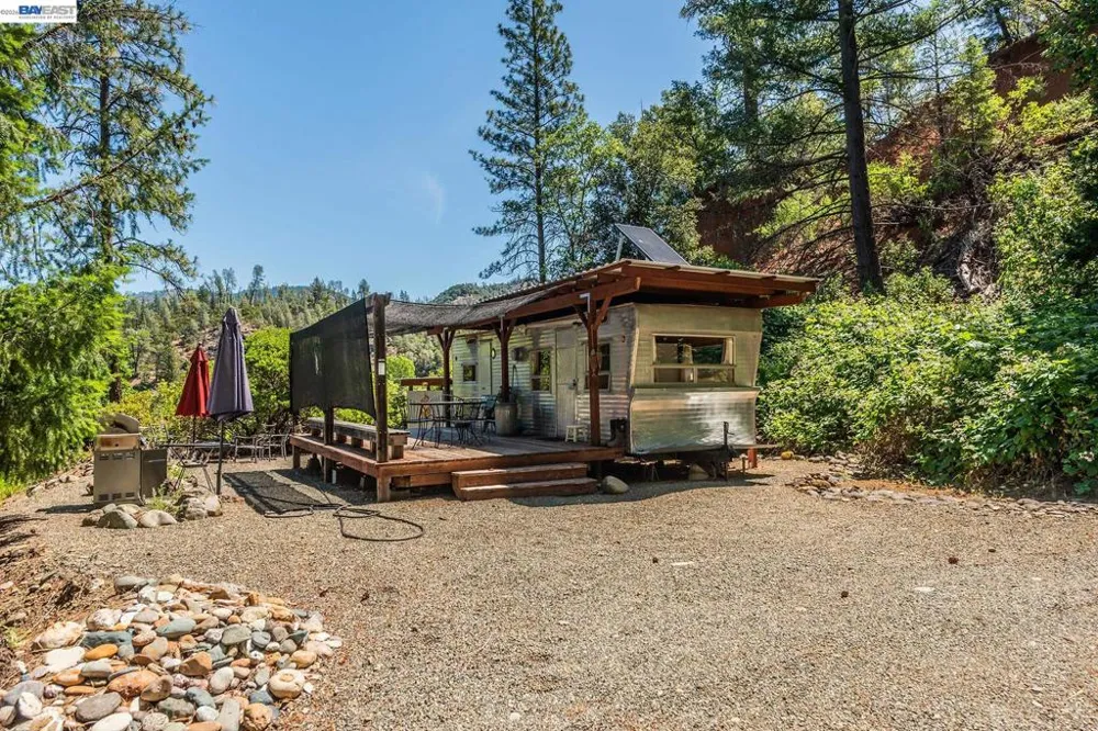 901 Dutch Creek Road Junction City, CA 96048