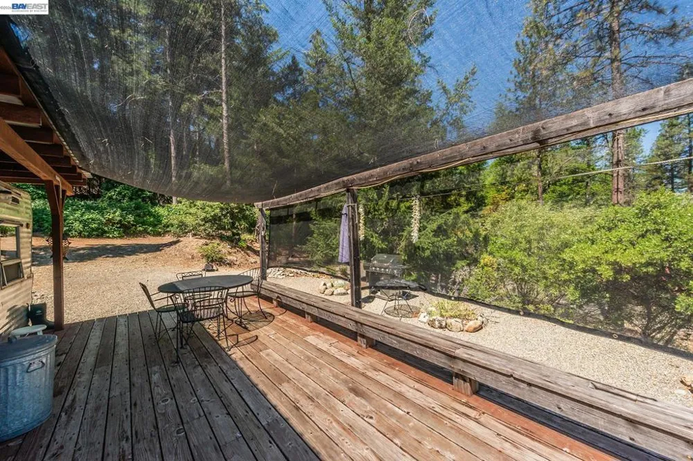 901 Dutch Creek Road Junction City, CA 96048