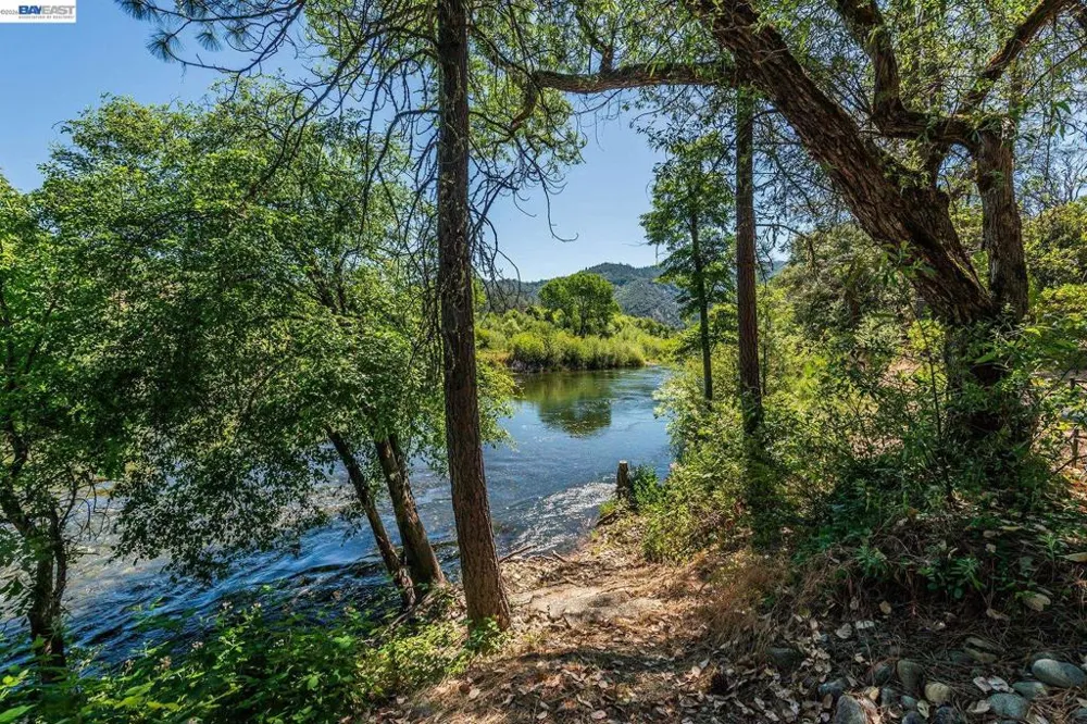 901 Dutch Creek Road Junction City, CA 96048