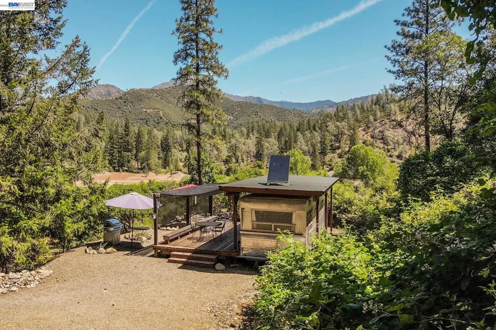 901 Dutch Creek Road Junction City, CA 96048