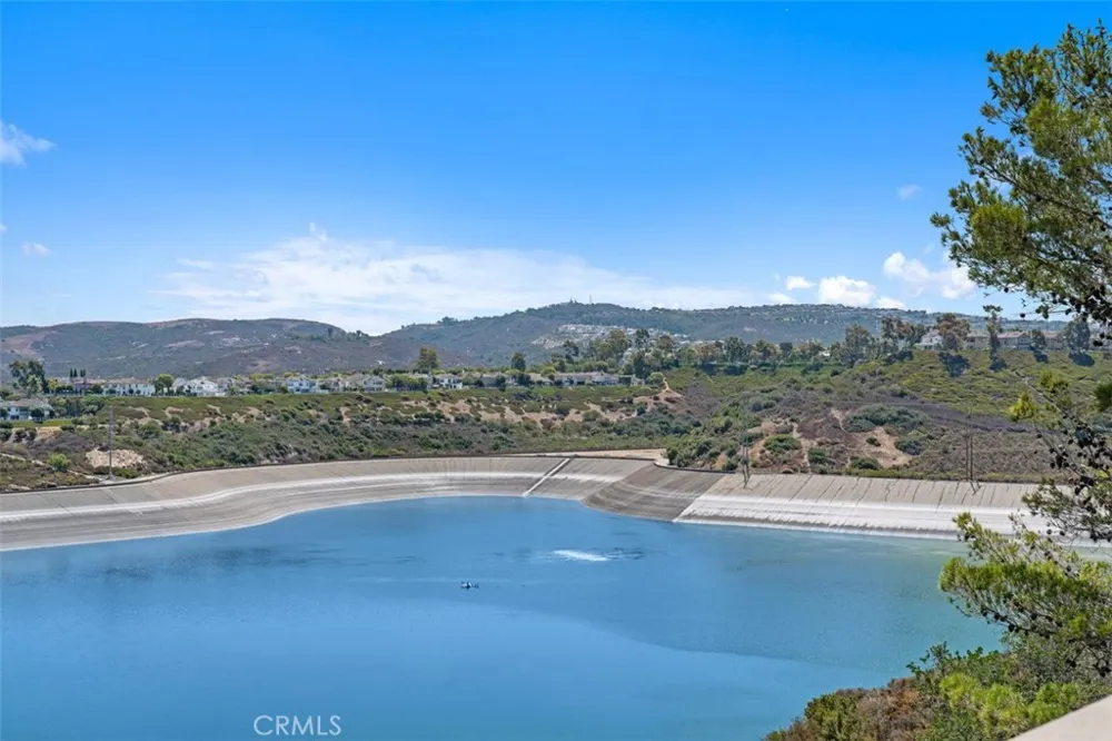 26 Coventry Newport Beach, CA 92660