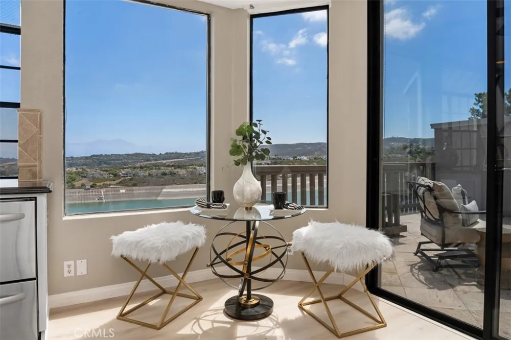26 Coventry Newport Beach, CA 92660