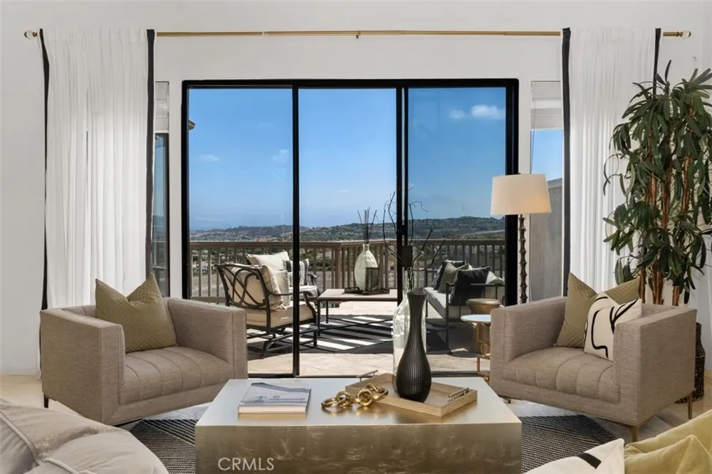 26 Coventry Newport Beach, CA 92660