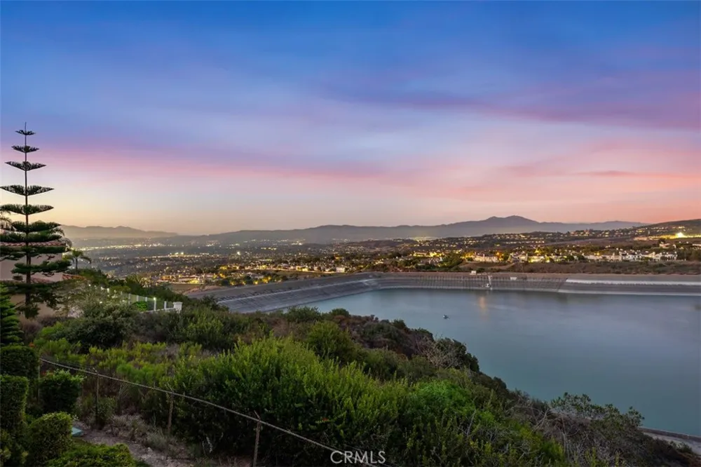 26 Coventry Newport Beach, CA 92660