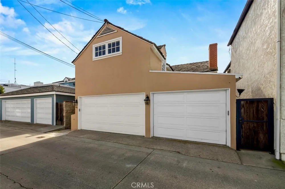 89 Rivo Alto Canal Long Beach, CA 90803