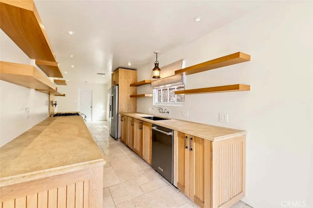 89 Rivo Alto Canal Long Beach, CA 90803