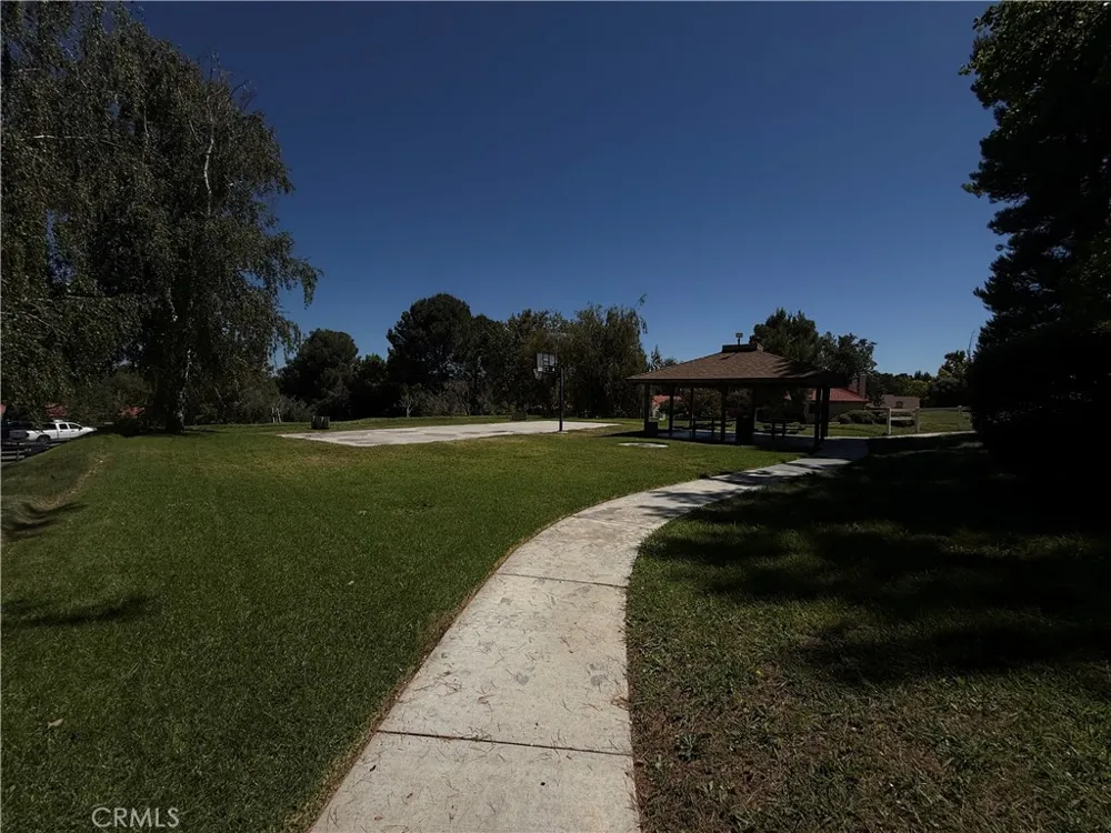 19946 Ave of the Oaks Newhall, CA 91321