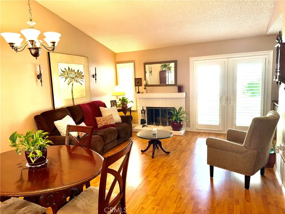 19946 Ave of the Oaks Newhall, CA 91321