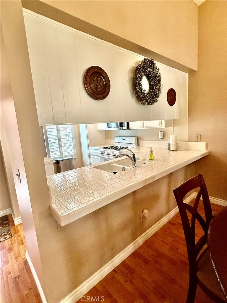 19946 Ave of the Oaks Newhall, CA 91321