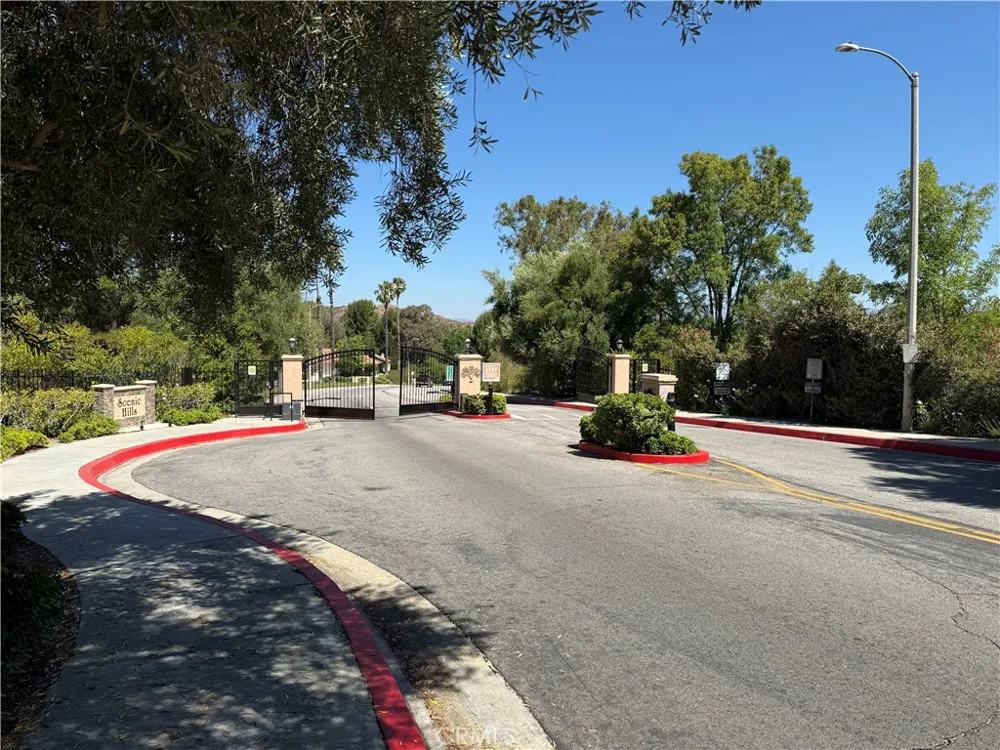 19946 Ave of the Oaks Newhall, CA 91321