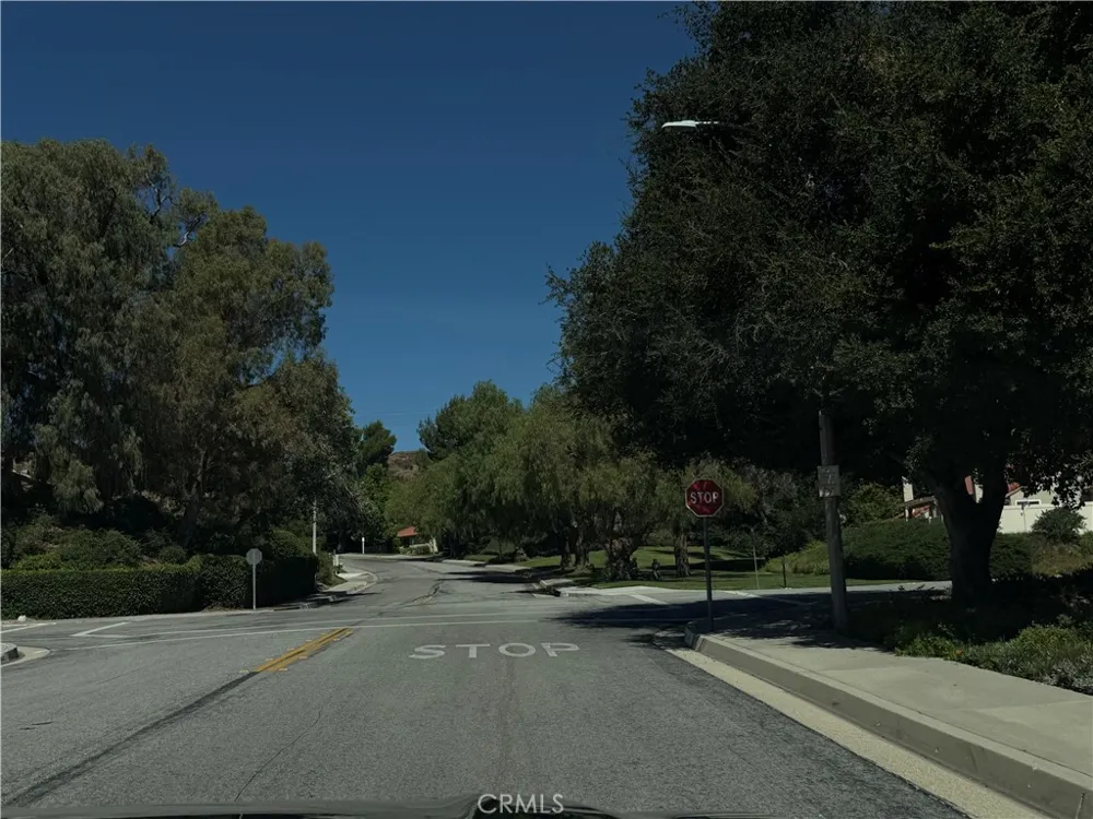 19946 Ave of the Oaks Newhall, CA 91321