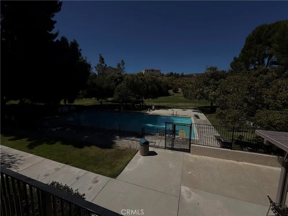 19946 Ave of the Oaks Newhall, CA 91321