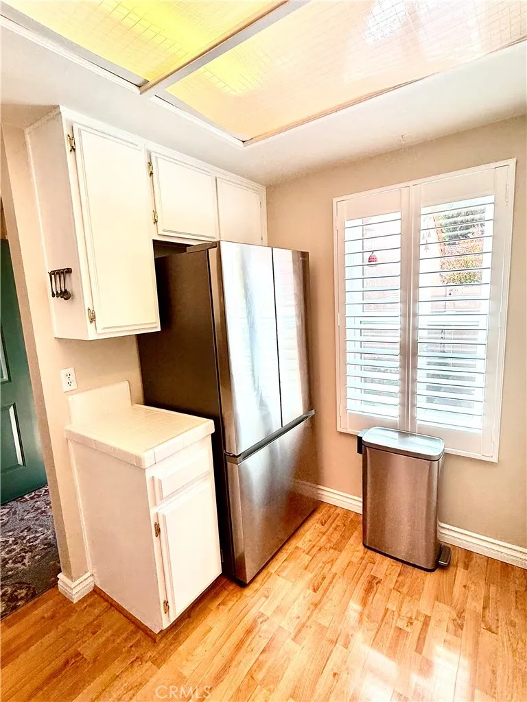19946 Ave of the Oaks Newhall, CA 91321