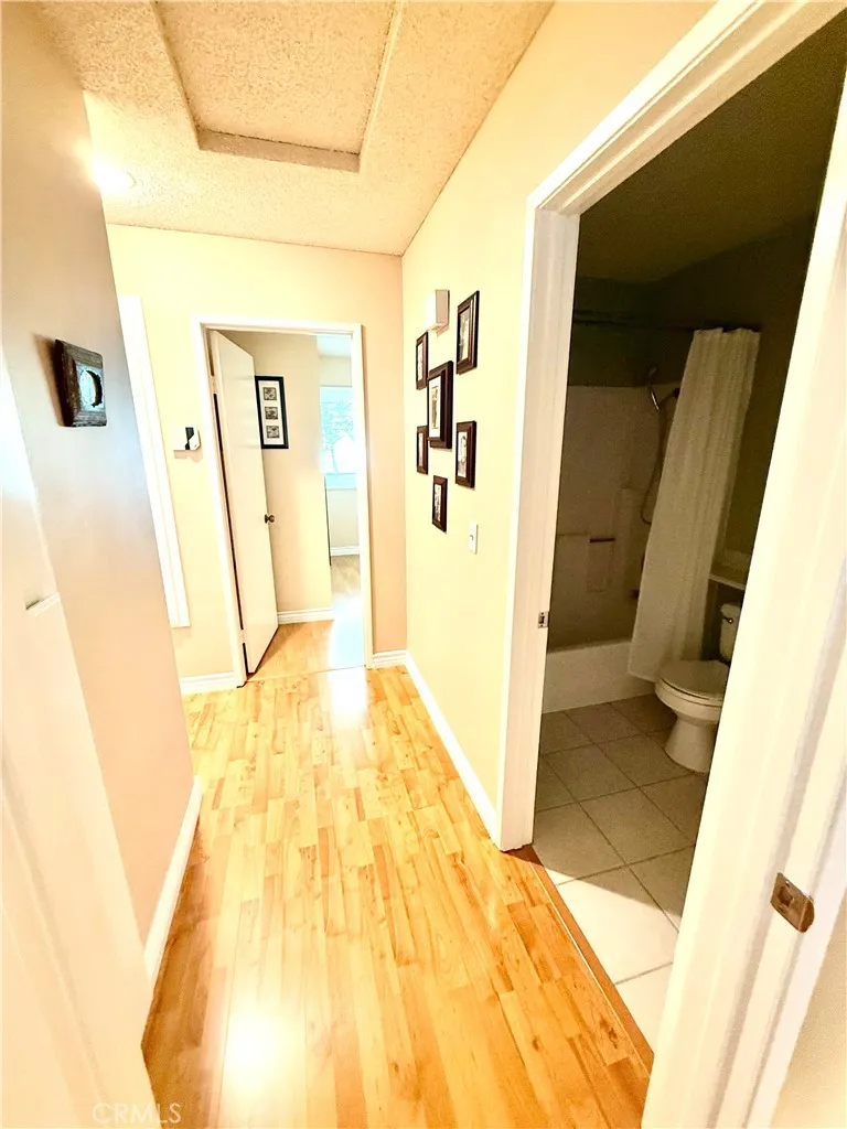 19946 Ave of the Oaks Newhall, CA 91321